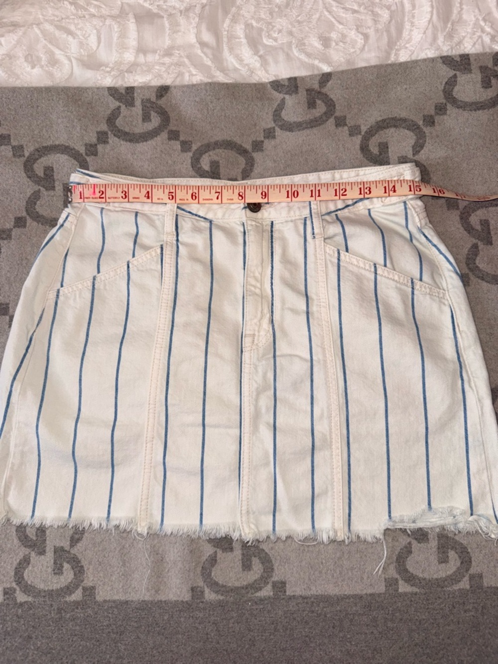American Eagle White Mini Denim Skirt with Blue Pinstripes - Picture 6 of 9